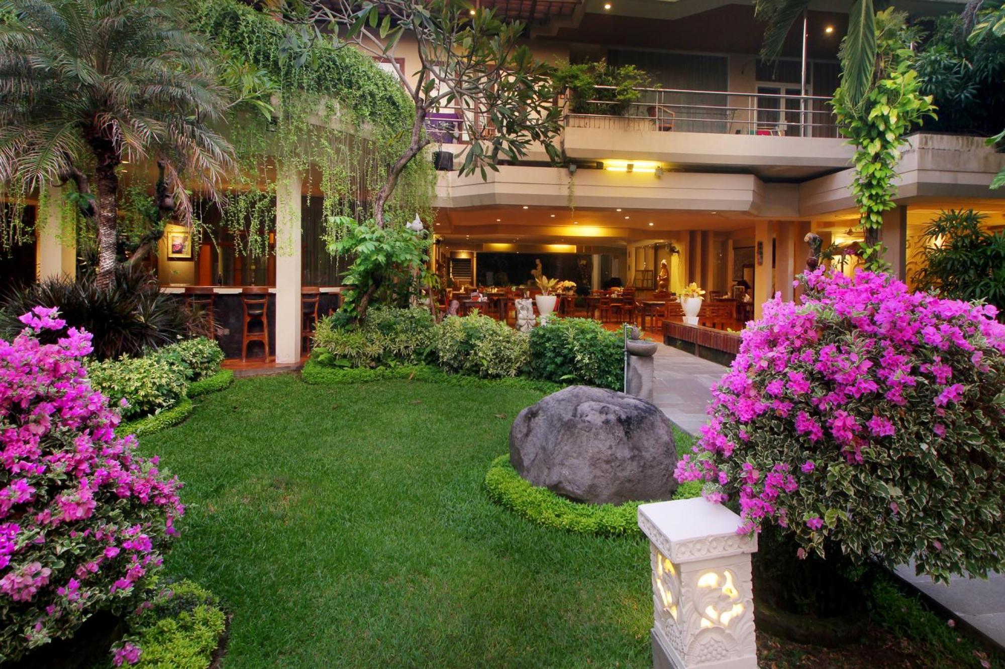 Parigata Resorts And Spa Санур Экстерьер фото